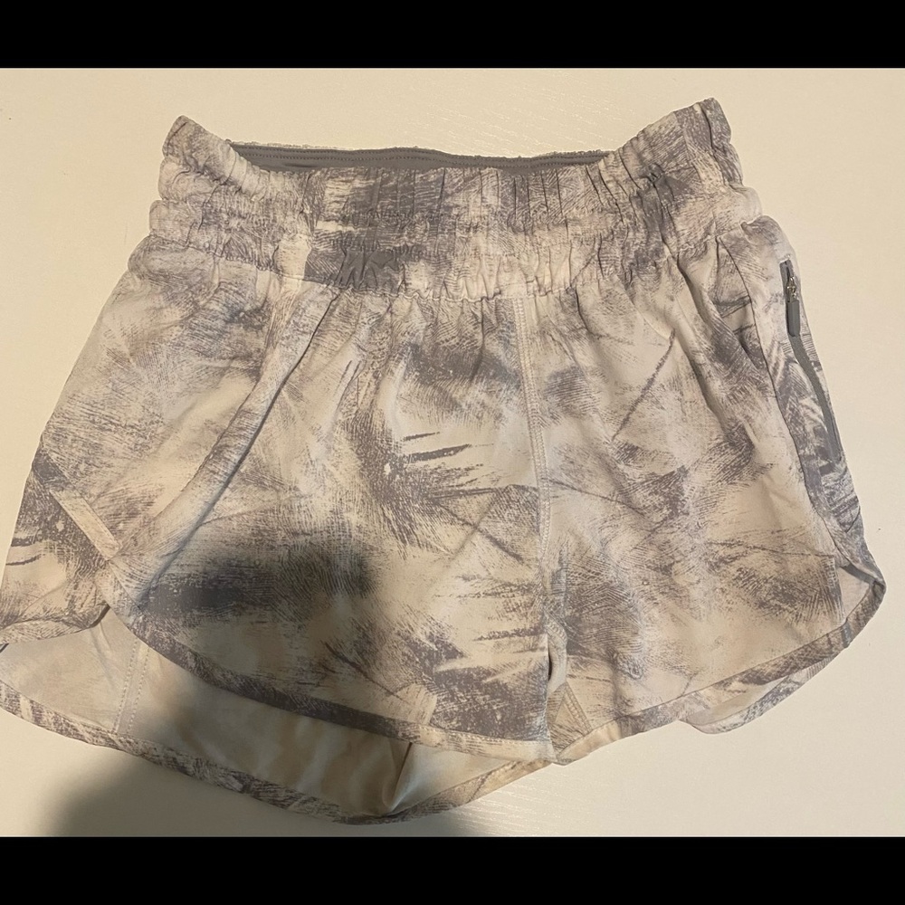 Lululemon tracker shorts. Size 4